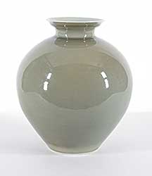 #1317.2 ~ House - Elegant Green Vase