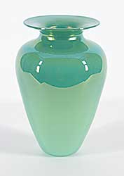#1484 ~ Skookum - Kelly Green Vase