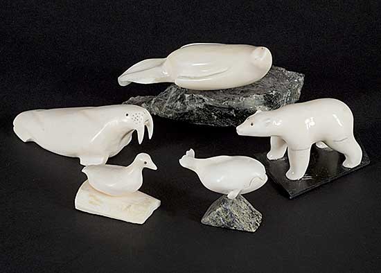 #1319 ~ School - Lot of Five Miniatures I