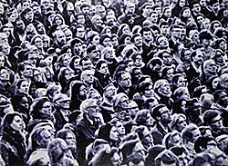 #1010 ~ de Groot - Anxious Crowd