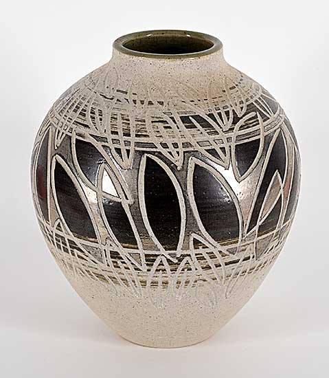 #245 ~ Lindoe - Untitled - Fish and Reeds Pot